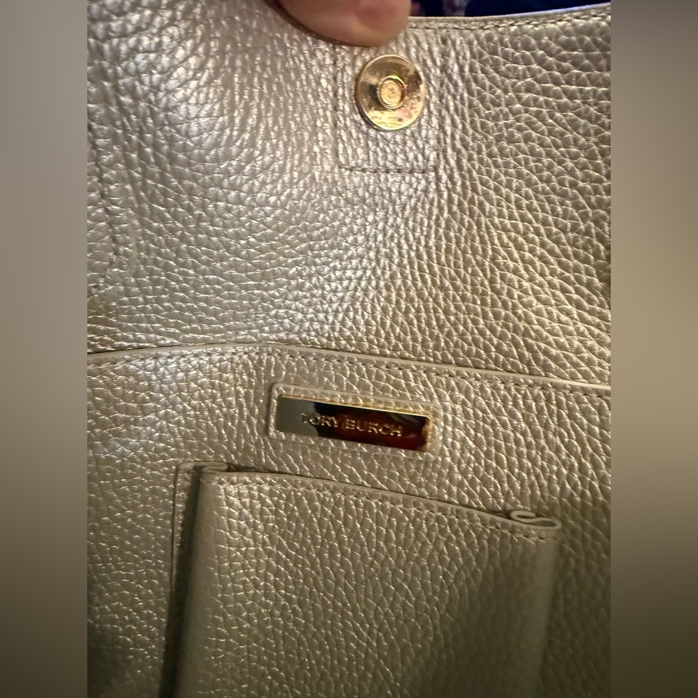 Tory Burch Silver Tote Bag - Picture 15 of 16